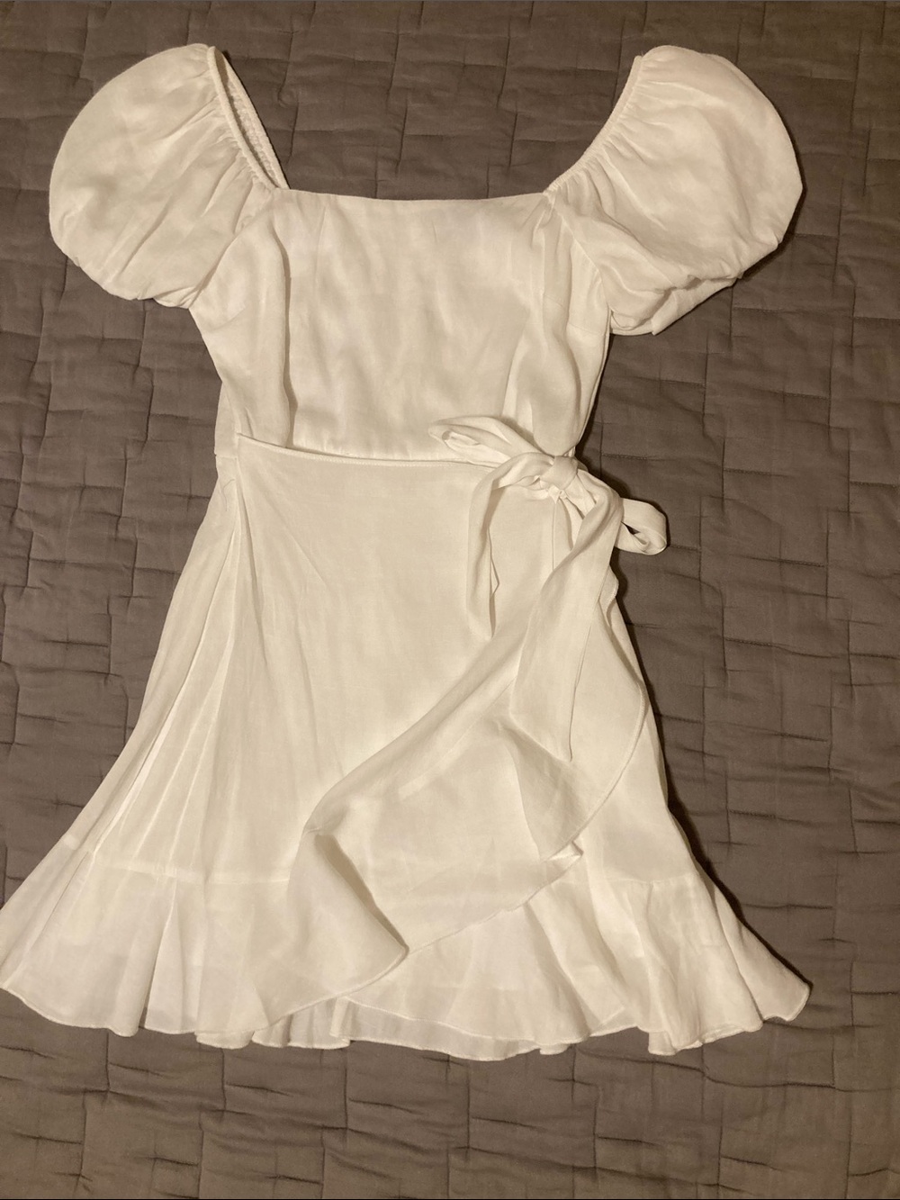 (Worn Once)Trixxi White Puff-Sleeve Wrap Mini Dress
